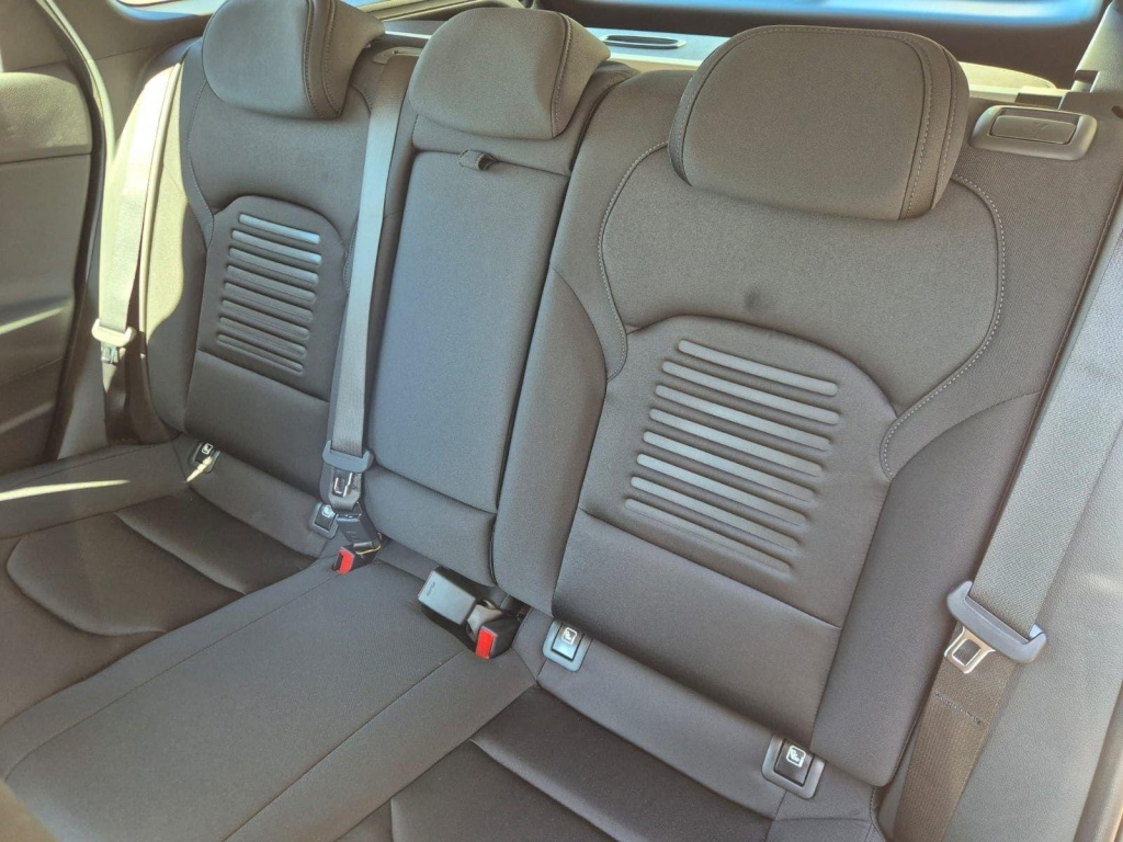 HYUNDAI i30 1.6 Gasoline 150hp - ref: 7-60191 - Photo 12