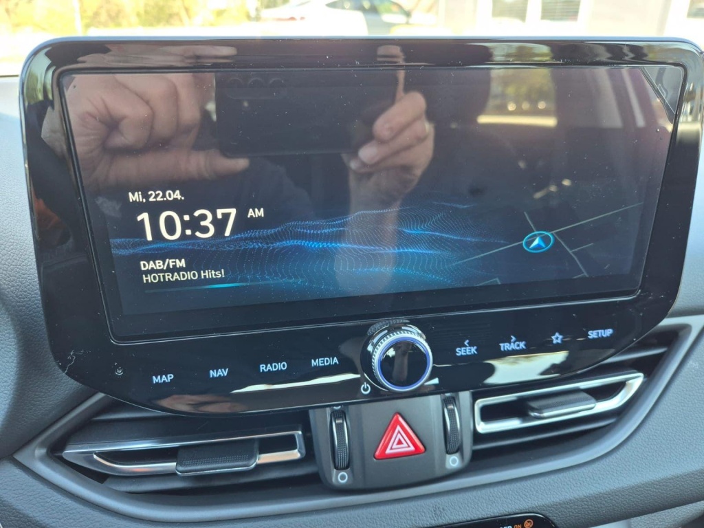 HYUNDAI i30 1.6 Gasoline 150hp - ref: 7-60191 - Photo 17