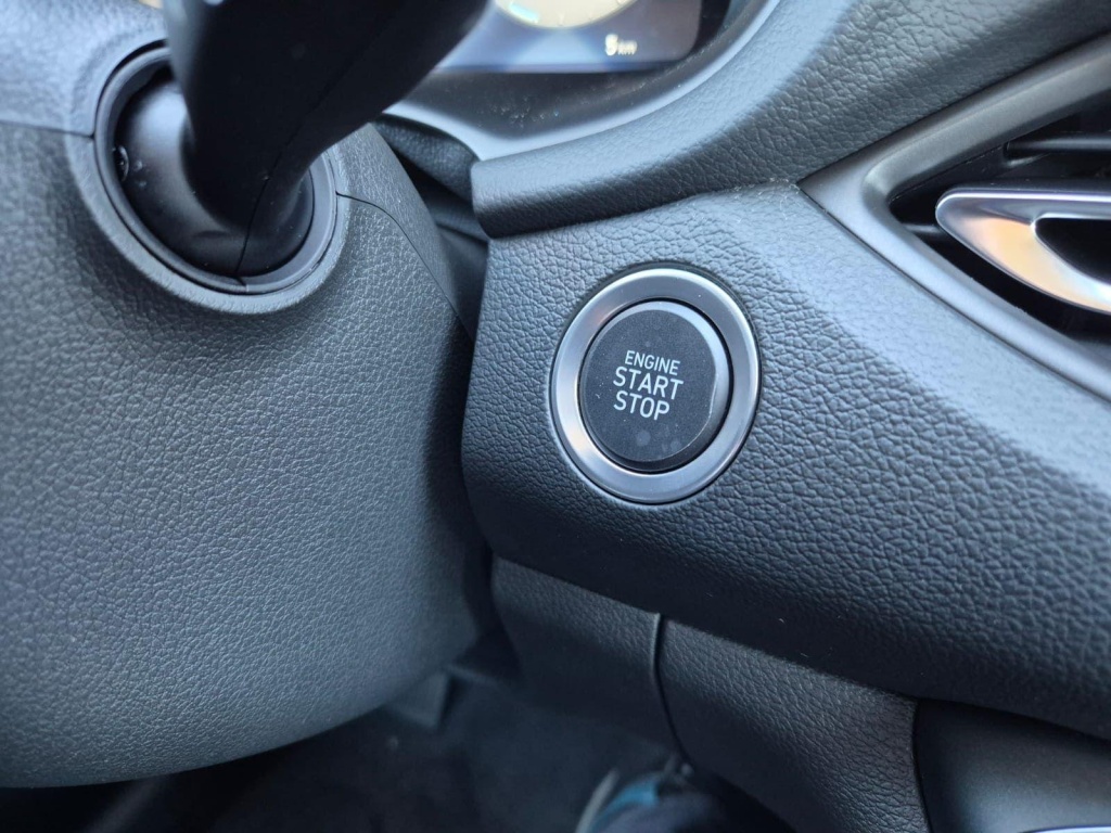 HYUNDAI i30 1.6 Gasoline 150hp - ref: 7-60193 - Photo 16