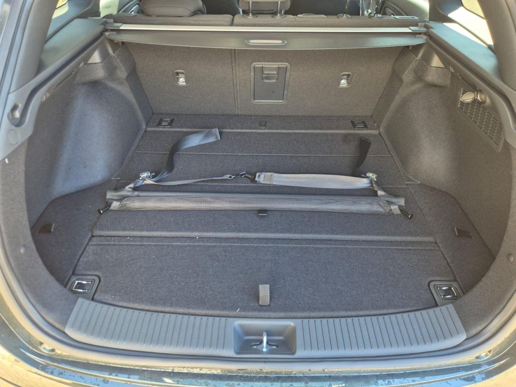 HYUNDAI i30 1.6 Gasoline 150hp - ref: 7-60193 - Photo 9