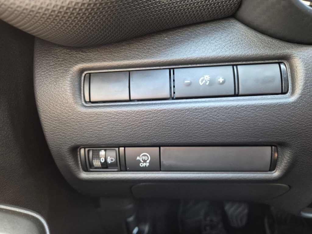 NISSAN Juke 1.0 Gasoline 114hp - ref: 7-60206 - Photo 14