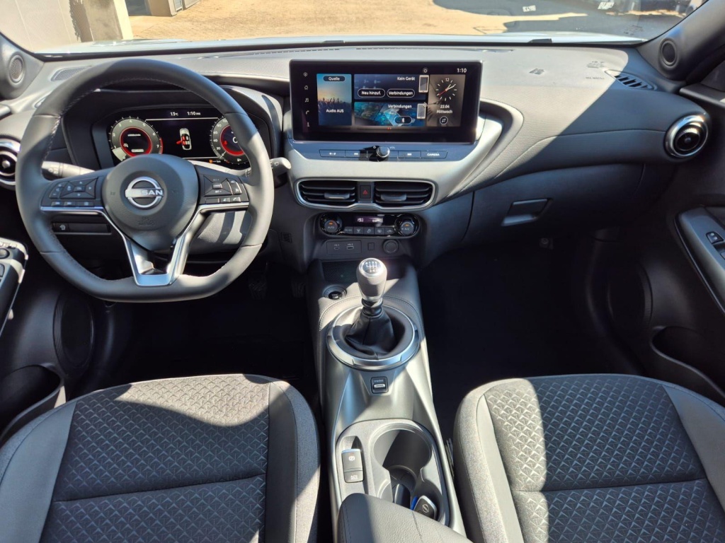 NISSAN Juke 1.0 Gasoline 114hp - ref: 7-60209 - Photo 10