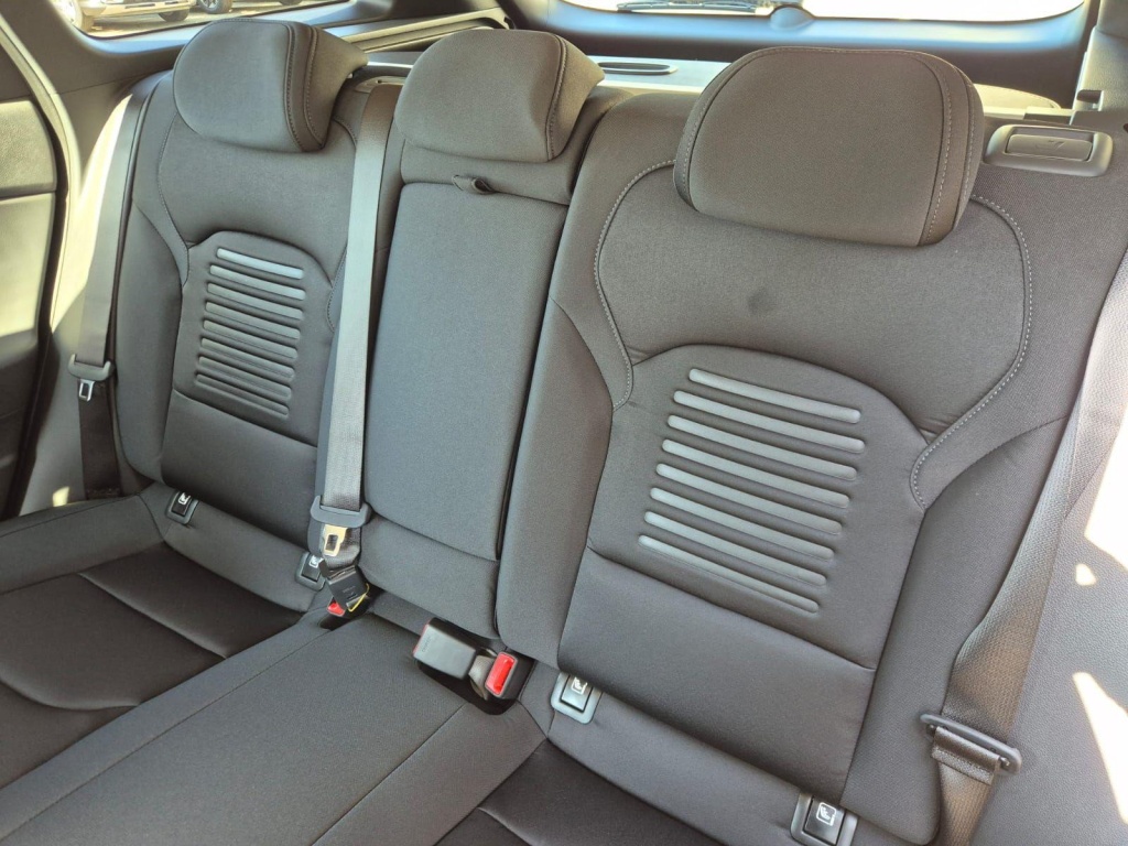 HYUNDAI i30 1.6 Gasoline 150hp - ref: 7-60285 - Photo 12