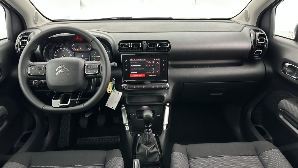 CITROEN C3 Aircross 1.2 PureTech 110ch YOU - ref: 8-GLI00000796 - Photo 7