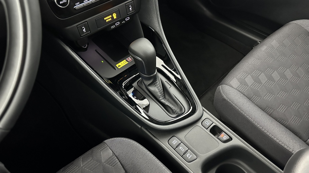 TOYOTA Yaris Hybride 116h Design e-CVT - ref: 8-GLI00001814 - Photo 16