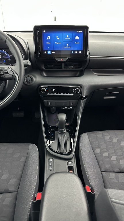 TOYOTA Yaris Hybride 116h Design e-CVT - ref: 8-GLI00001824 - Photo 16