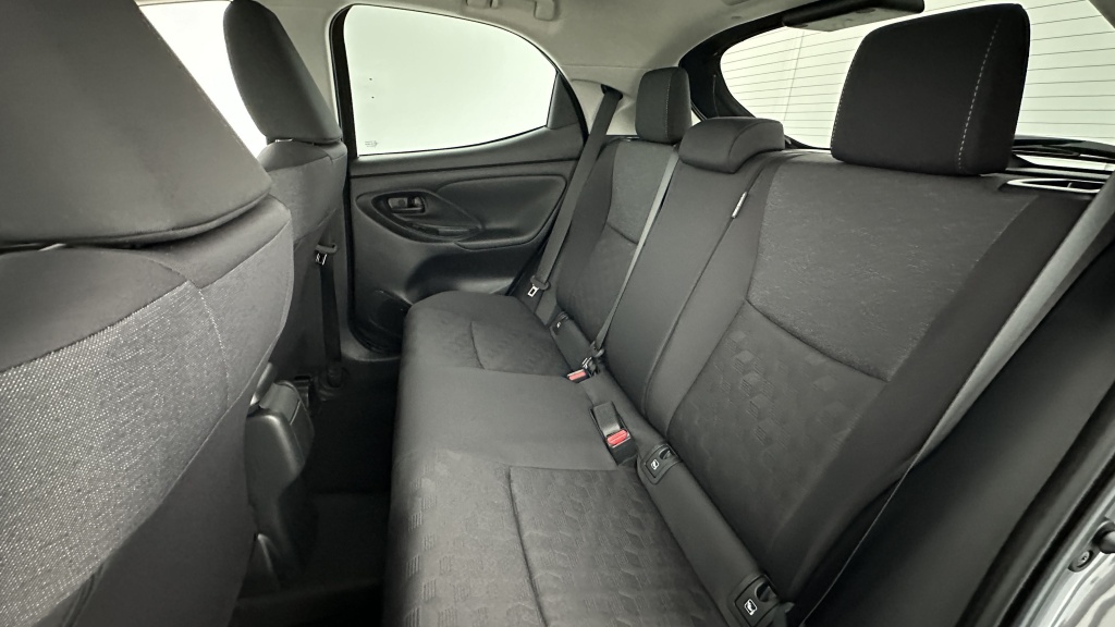 TOYOTA Yaris Hybride 116h Design e-CVT - ref: 8-GLI00001825 - Photo 9