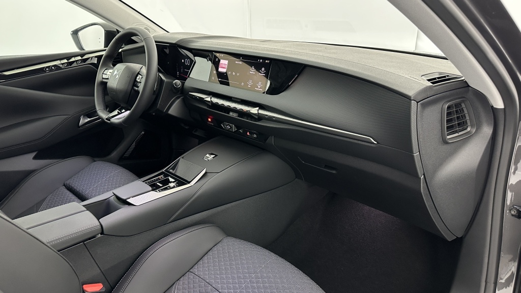 DS DS4 1.5 BlueHDi 130 EAT8 Pallas - ref: 8-GLI00002408 - Photo 8