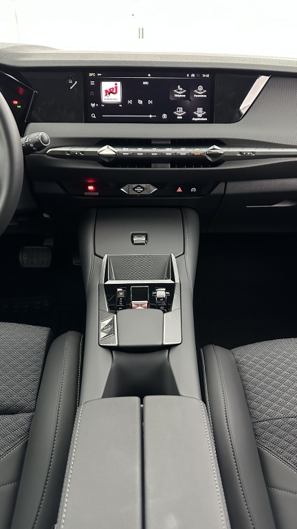 DS DS4 1.5 BlueHDi 130 EAT8 Pallas - ref: 8-GLI00002411 - Photo 16