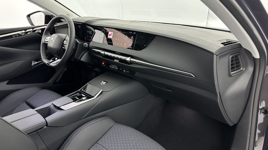 DS DS4 1.5 BlueHDi 130 EAT8 Pallas - ref: 8-GLI00002411 - Photo 8