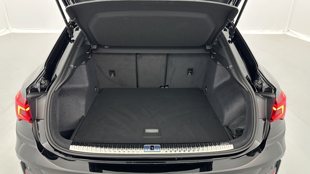 AUDI Q3 Sportback 35 2.0 TDI 150ch S line S tronic 7 - ref: 8-GLI00002435 - Photo 10