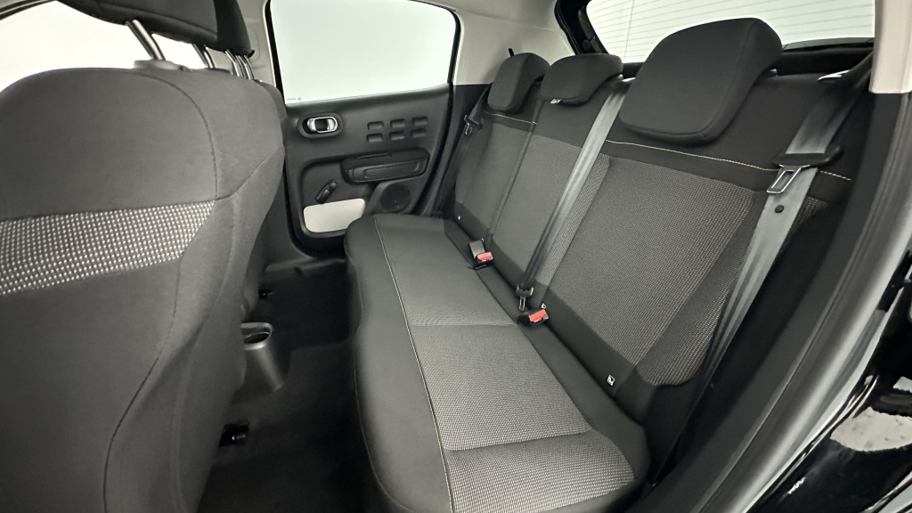 CITROEN C3 III 1.2 PureTech 110ch Max - ref: 8-GLI00002546 - Photo 9