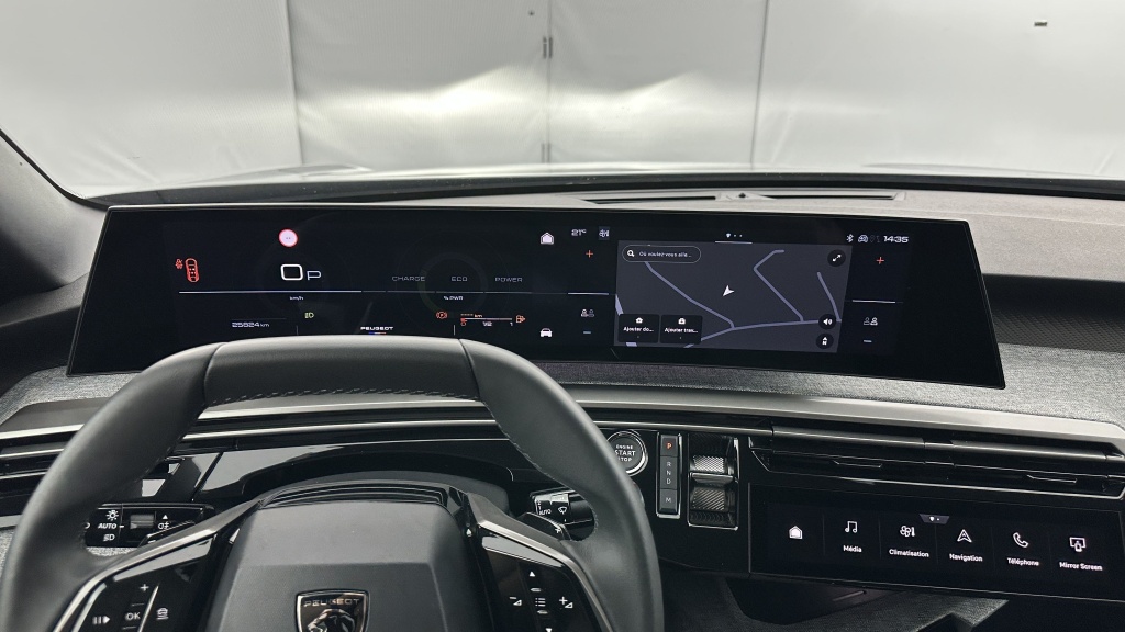 PEUGEOT 3008 1.2 Hybrid 136ch Allure e-DCS6 - ref: 8-GLI00002579 - Photo 14