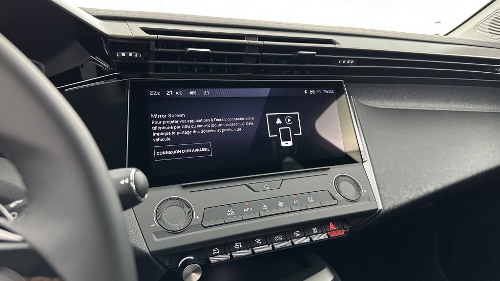 PEUGEOT 308 SW 1.5 BlueHDi 130ch Allure EAT8 - ref: 8-GLI00002656 - Photo 19