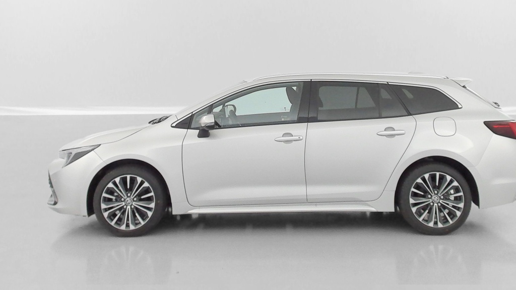 TOYOTA Corolla Touring Sport X 1.8 Hybrid 140ch Design (Team Player) - ref: 8-GLI00002678 - Photo 4