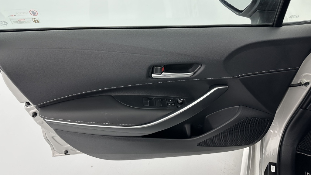 TOYOTA Corolla Touring Sport X 1.8 Hybrid 140ch Design (Team Player) - ref: 8-GLI00002681 - Photo 13