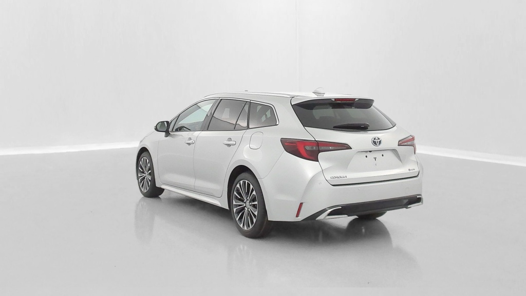 TOYOTA Corolla Touring Sport X 1.8 Hybrid 140ch Design (Team Player) - ref: 8-GLI00002681 - Photo 5