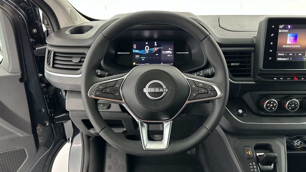 NISSAN Primastar Combi L2H1 3.0t 2.0 dCi 150ch N-Connecta BVA9 - ref: 8-GLI00002747 - Photo 11