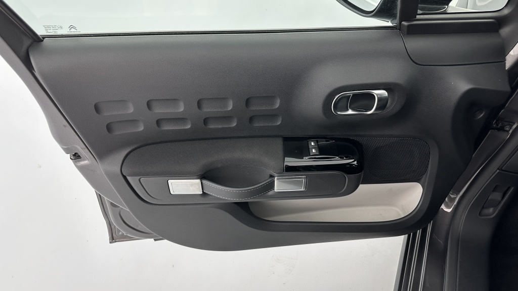 CITROEN C3 III 1.2 PureTech 110ch Max - ref: 8-GLI00002803 - Photo 12