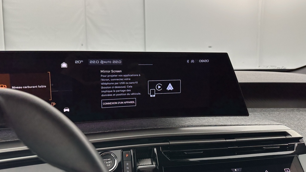 PEUGEOT 3008 1.2 Hybrid 136ch Allure e-DCS6 - ref: 8-GLI00002830 - Photo 20