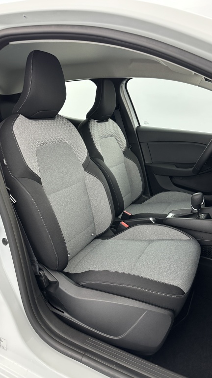 RENAULT Clio V(2) E-Tech full hybrid 145ch Evolution - ref: 8-GLI00002839 - Photo 17