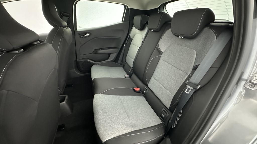 RENAULT Clio V(2) E-Tech full hybrid 145ch Evolution - ref: 8-GLI00002849 - Photo 9