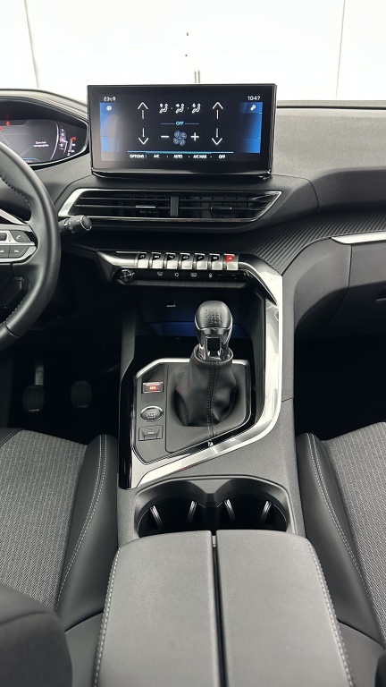 PEUGEOT 3008 1.2 PureTech 130ch Allure Pack - ref: 8-GLI00002874 - Photo 15