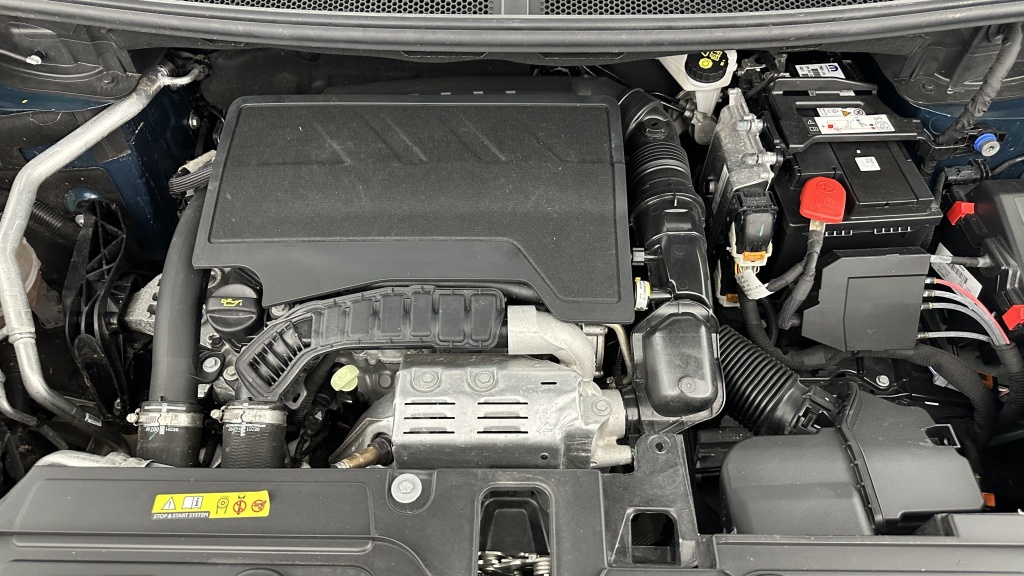 PEUGEOT 5008 1.2 PureTech 130ch Allure Pack - ref: 8-GLI00002876 - Photo 12