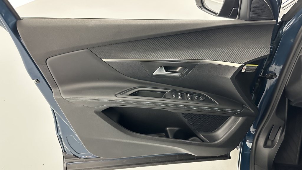 PEUGEOT 5008 1.2 PureTech 130ch Allure Pack - ref: 8-GLI00002876 - Photo 13