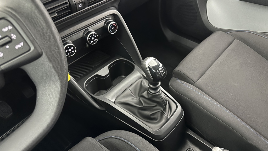 CITROEN C3 IV 1.2 Turbo 100ch You - ref: 8-GLI00003020 - Photo 18