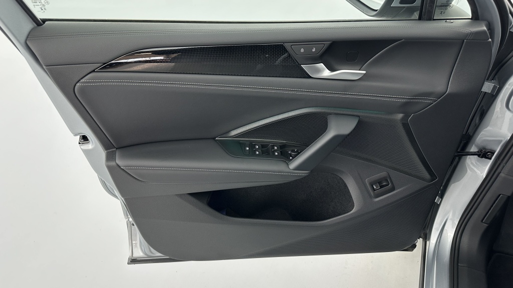 VOLKSWAGEN Tiguan III 1.5 eTSI 150ch Life Plus DSG7 - ref: 8-GLI00003110 - Photo 13