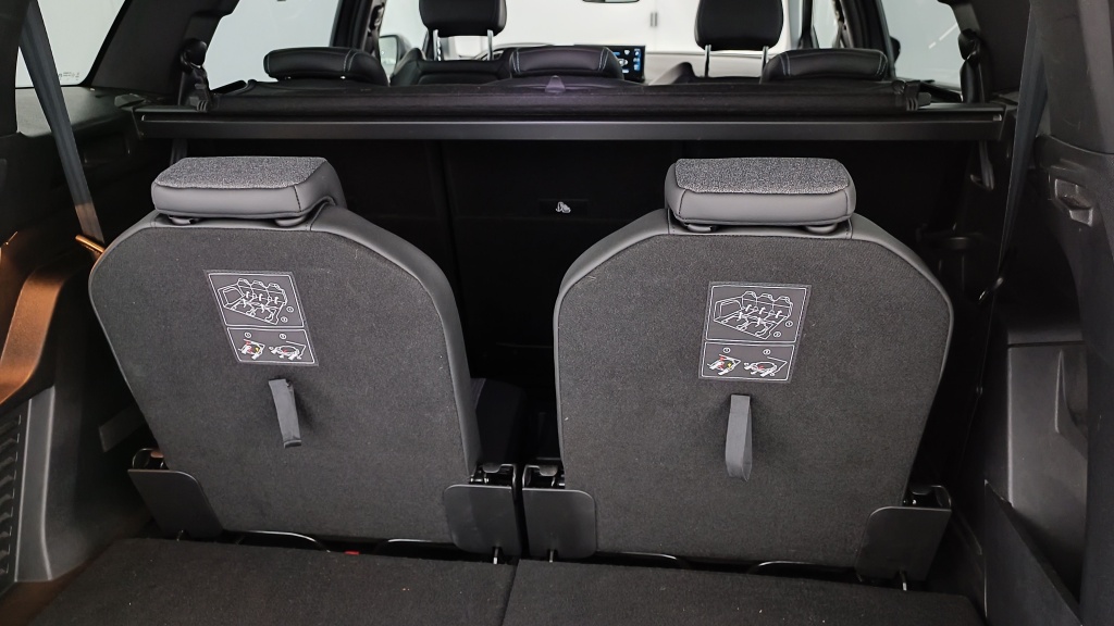 PEUGEOT 5008 III 1.5 BlueHDi 130ch Allure Pack EAT8 - ref: 8-GLI00006270 - Photo 11