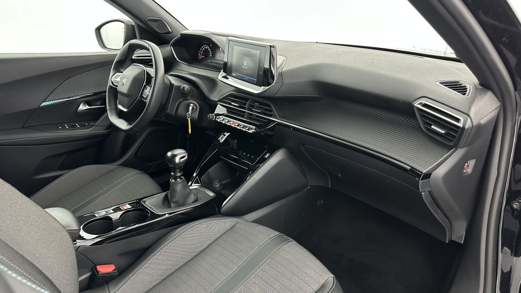 PEUGEOT 2008 1.2 PureTech 130ch Allure - ref: 8-GLI00006850 - Photo 8