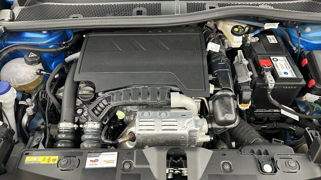 PEUGEOT 2008 1.2 PureTech 100ch Allure - ref: 8-GLI00006852 - Photo 11