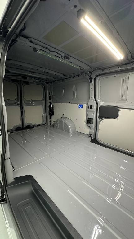 VOLKSWAGEN Transporter T7 L2H1 2.0 TDI 150ch Business BVA8 - ref: 8-GLI00006902 - Photo 8