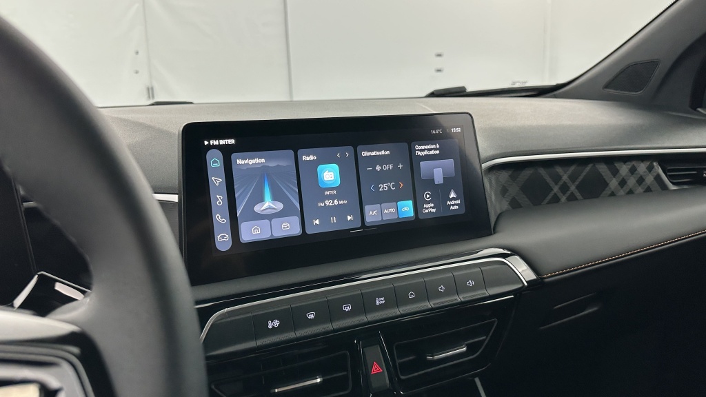 MG MG3 1.5 Hybrid+ 195ch Luxury - ref: 8-GLI00007018 - Photo 18