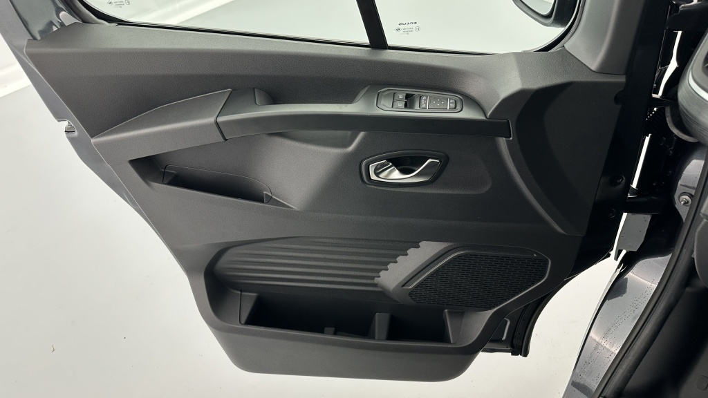 RENAULT TRUCKS TRAFIC CA L2H1 3000 2.0 dCi 170ch RED Edition Exclusive EDC  - ref: 8-GLI00007190 - Photo 11