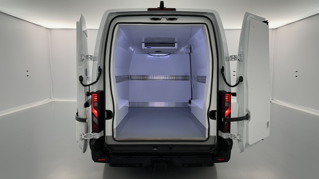 RENAULT Master L2H2 3t5 2.0 dCi 150ch RED Edition Frigo Lamberet - ref: 8-GLI00007235 - Photo 9