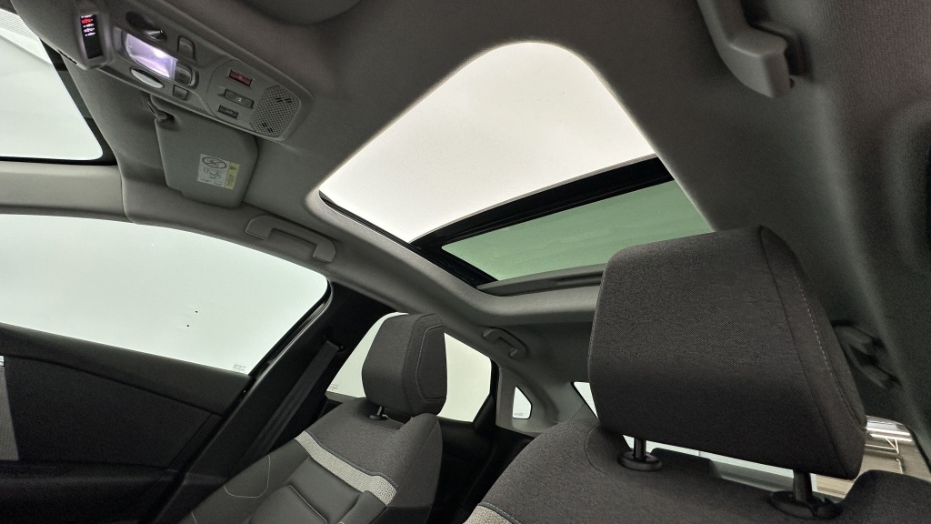 CITROEN C4 X 1.2 PureTech 130ch Max EAT8 - ref: 8-GLI00007287 - Photo 18