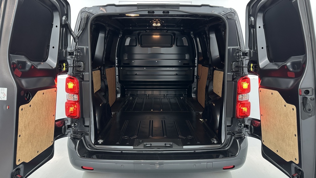 CITROEN Jumpy M 2.0 BlueHDi 180ch EAT8 - ref: 8-GLI00007493 - Photo 9