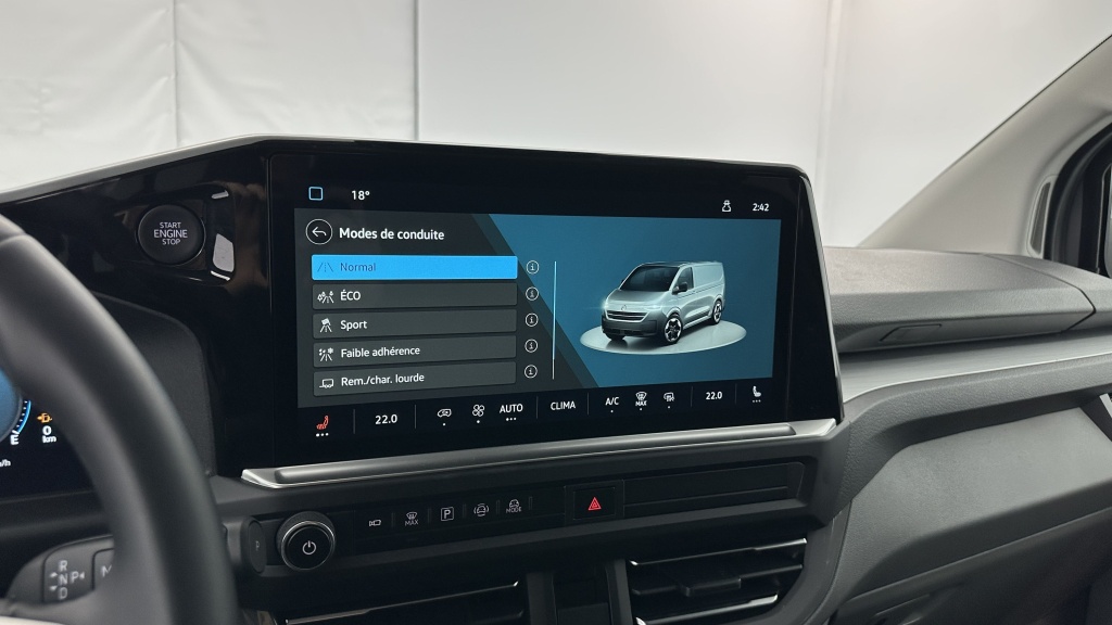 VOLKSWAGEN Transporter Procab T7 L1H1 2.0 TDI 170ch Business BVA8 - ref: 8-GLI00007508 - Photo 16