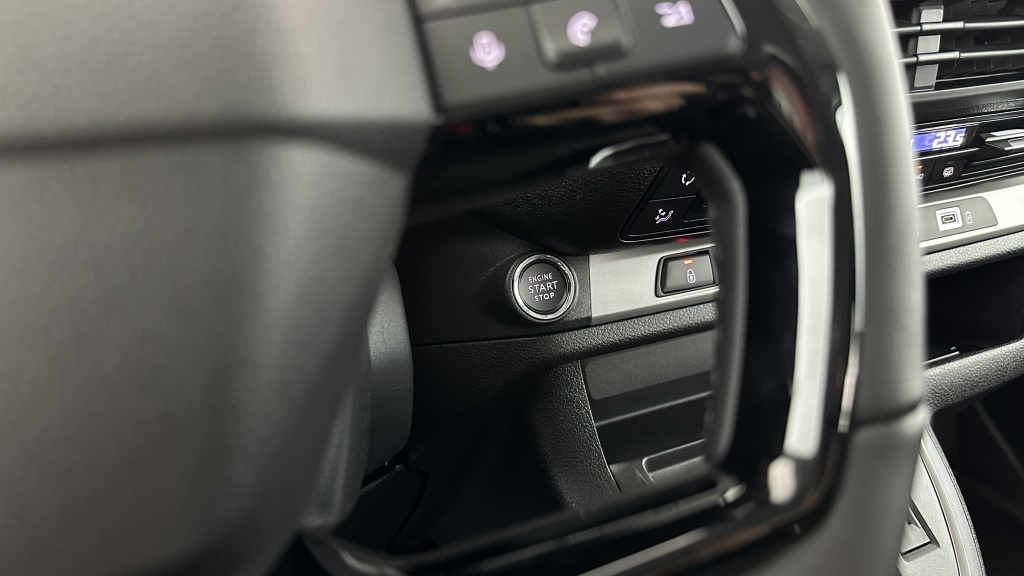 PEUGEOT Expert Cabine Approfondie III M 2.0 BlueHDi 180ch EAT8 - ref: 8-GLI00007632 - Photo 17