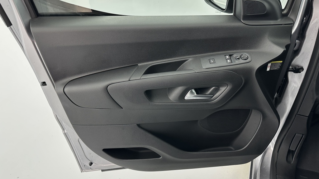 OPEL Combo Cargo M 650kg 1.5 BlueHDi 100ch - ref: 8-GLI00007903 - Photo 11