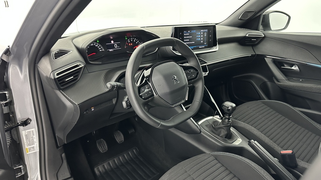 PEUGEOT 2008 1.2 PureTech 100ch Style - ref: 8-GLI00008062 - Photo 6