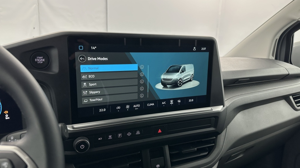 VOLKSWAGEN Transporter T7 L1H1 2.0 TDI 150ch Business BVA8 - ref: 8-GLI00008066 - Photo 15