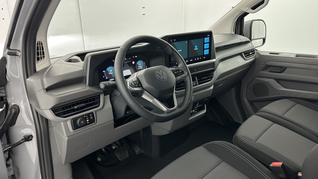 VOLKSWAGEN Transporter T7 L1H1 2.0 TDI 150ch Business BVA8 - ref: 8-GLI00008066 - Photo 6