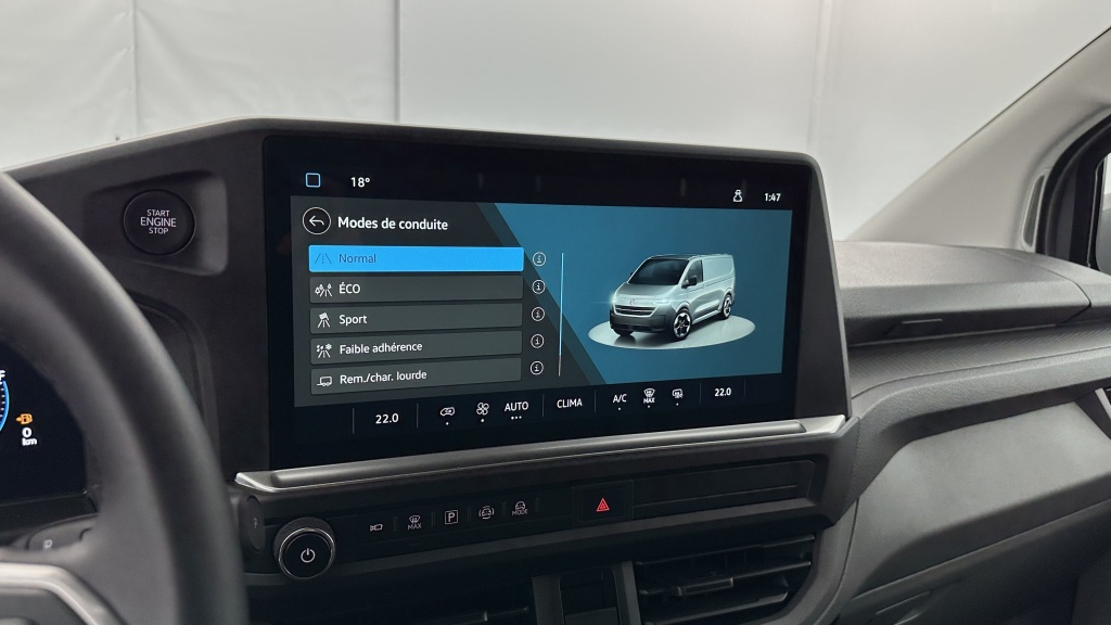 VOLKSWAGEN Transporter T7 L1H1 2.0 TDI 150ch Business BVA8 - ref: 8-GLI00008067 - Photo 16