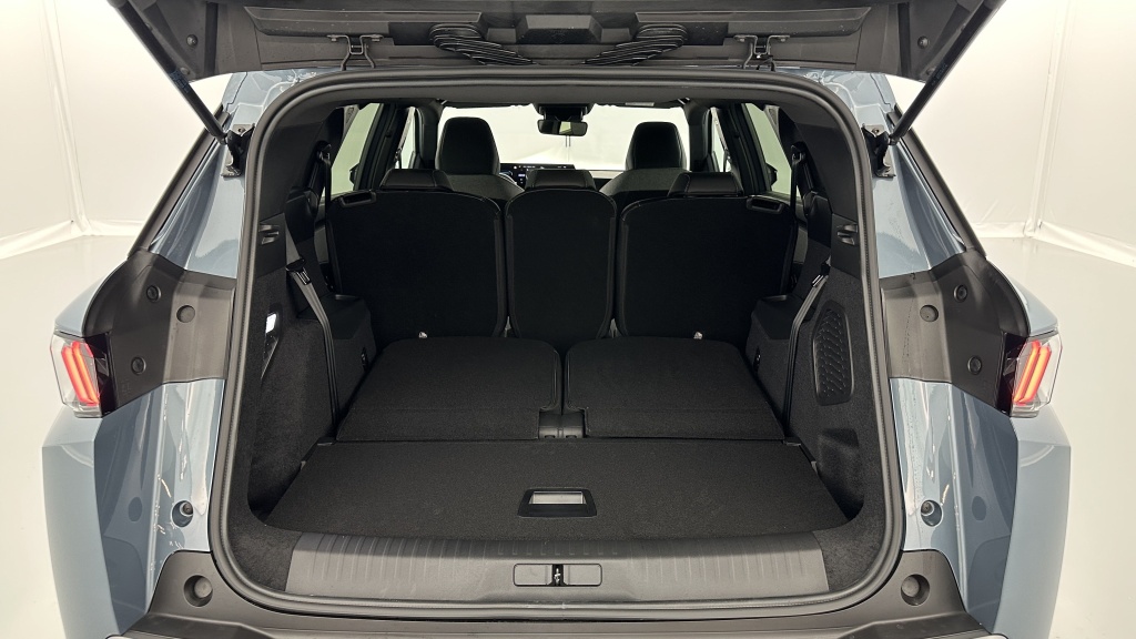 PEUGEOT 5008 1.2 Hybrid 145ch Allure e-DCS6 - ref: 8-GLI00008314 - Photo 10