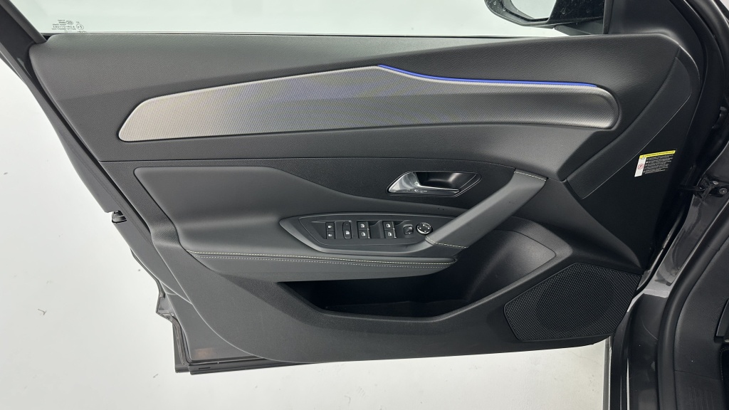 PEUGEOT 408 1.6 PHEV 225ch e-EAT8 GT - ref: 8-GLI00008456 - Photo 12