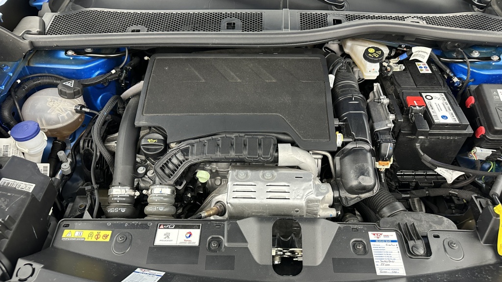 PEUGEOT 2008 II 1.2 PureTech 130ch GT EAT8 - ref: 8-GLI00008727 - Photo 11